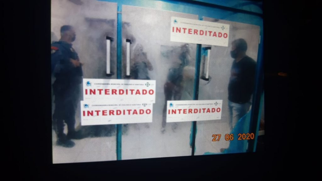 Interdição de mercado em Barra do Garças devido à carne ruim