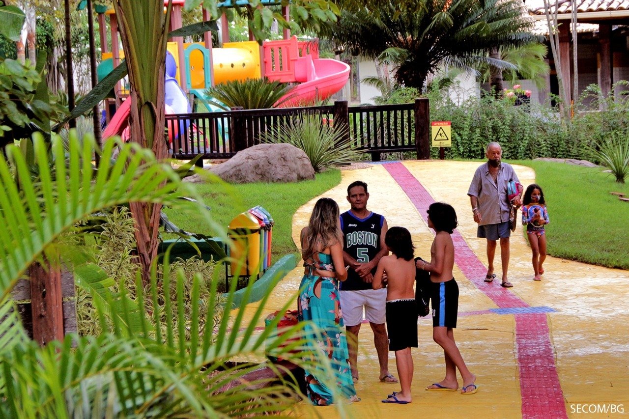 Em Barra do Garças, Parque Águas Quentes funcionará todos os dias até o dia  22 de janeiro - Prefeitura Municipal de Capa do Site